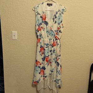 Pyramid Collection Pullover Dress Bundle